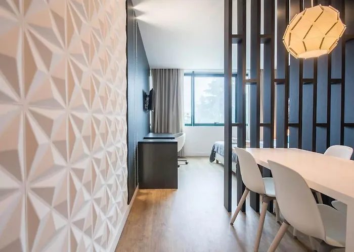 447 Gale Wifi, Parking Oporto