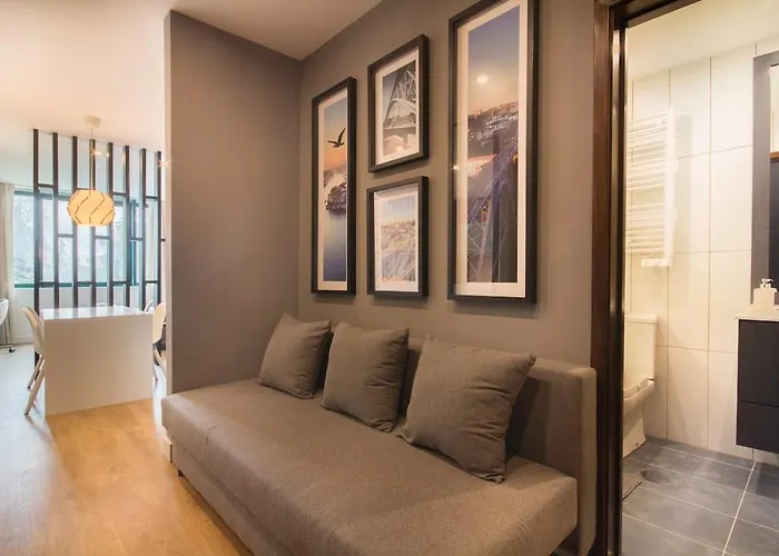 447 Gale Wifi, Parking * Porto