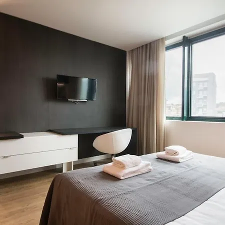 447 Gale Wifi, Parking Apartment *