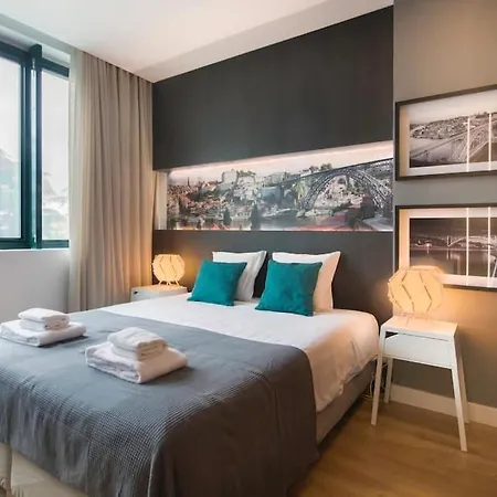 447 Gale Wifi, Parking